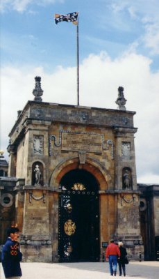 The gate to Blenheim Palace